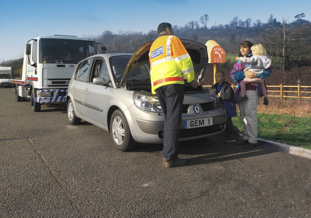 How to handle a motorway breakdown